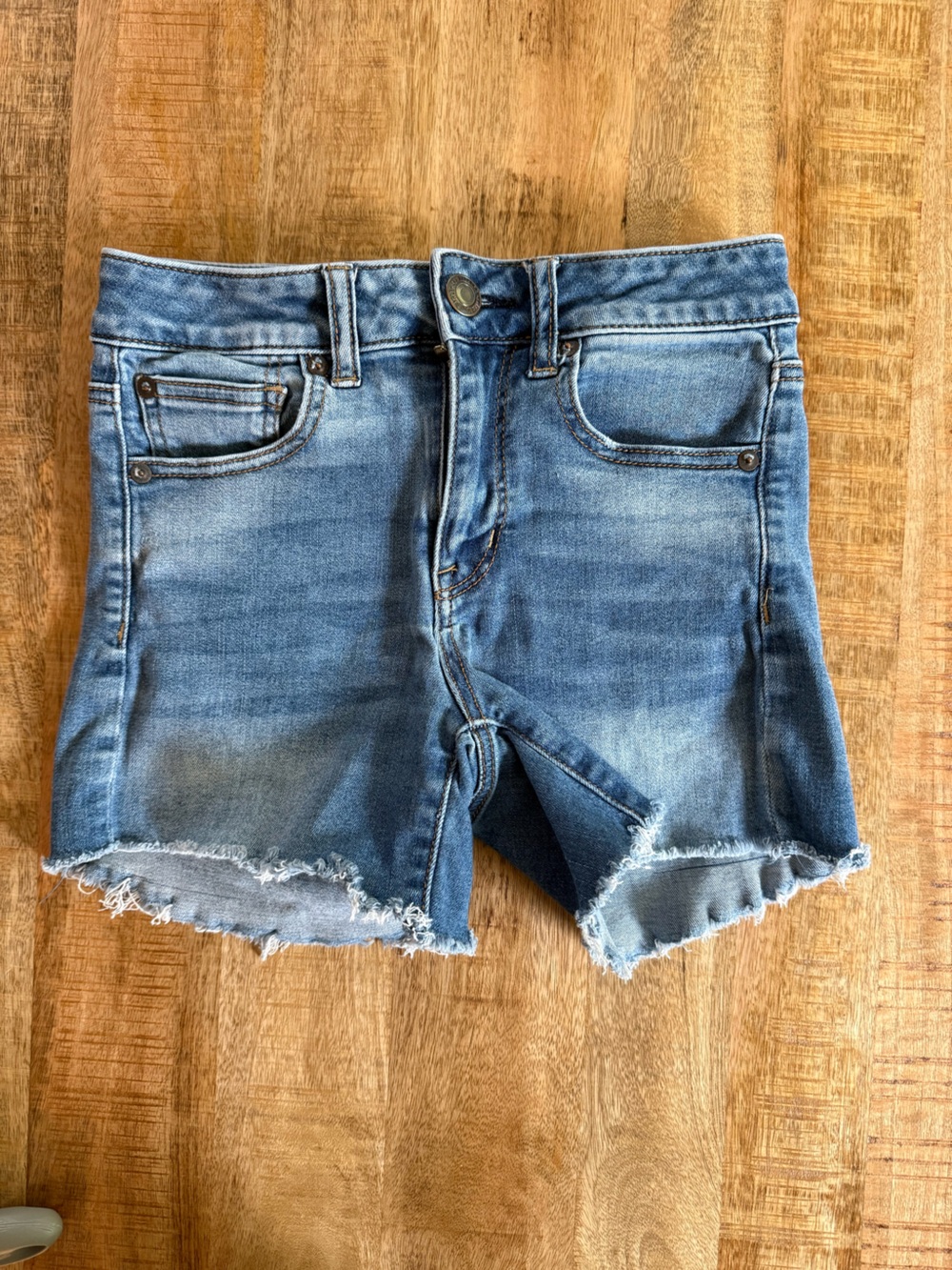 American Eagle Next Level Stretch High Rise Denim Shorts Size 2 Cuffed Raw Hem - Picture 10 of 10